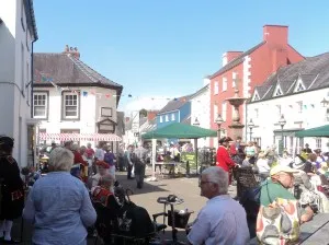 Llandovery Market Sqaure © MerlinCottages 2013